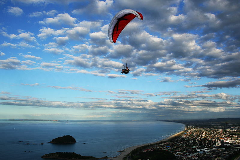 Hang-Glider : Mt Maunganui : New Zealand : Travel : Photos :  Richard Moore Photography : Photographer : 